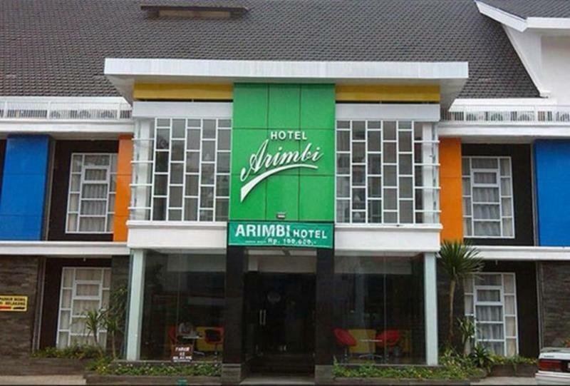 Reddoorz @ Hotel Arimbi Dewi Sartika Baru Бандунг Экстерьер фото
